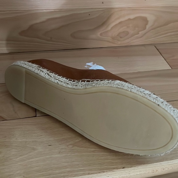 NWOT-Tory Burch Eleanor Eapadrille Flats Size 7.5US - Picture 4 of 6